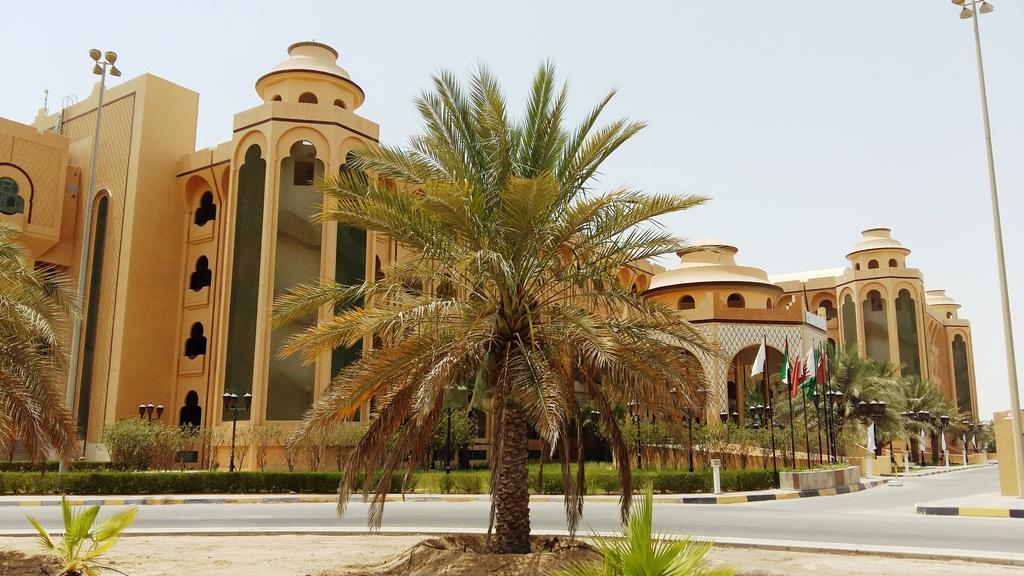 Cassells Ghantoot Hotel & Resort Exteriör bild