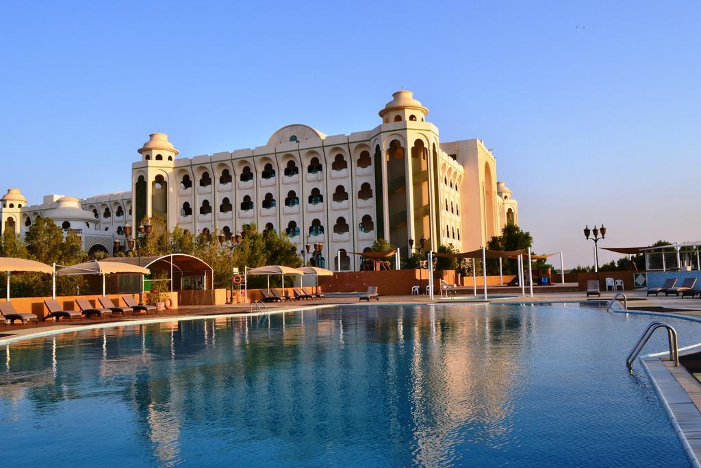 Cassells Ghantoot Hotel & Resort Exteriör bild
