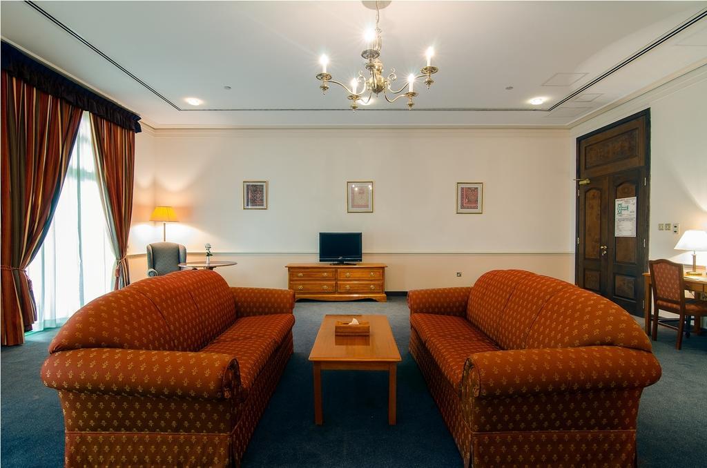 Cassells Ghantoot Hotel & Resort Rum bild